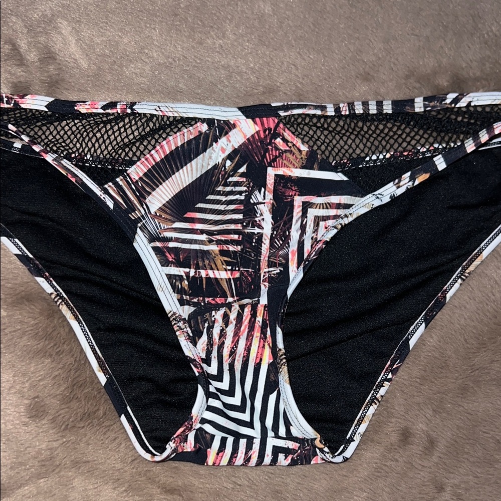 Express Swim Bikini Bottom Size M